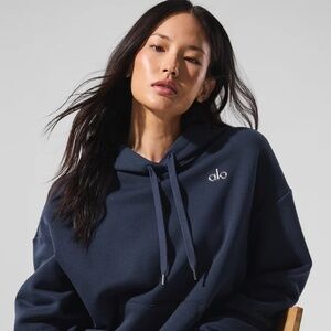 Alo Yoga Accolade Hoodie in Navy (XS)